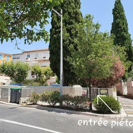 Апартаменты Avec Grand Balcon- De Caractere Бандоль