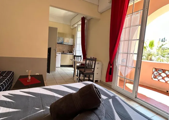 Lejlighed Avec Grand Balcon- De Caractere *