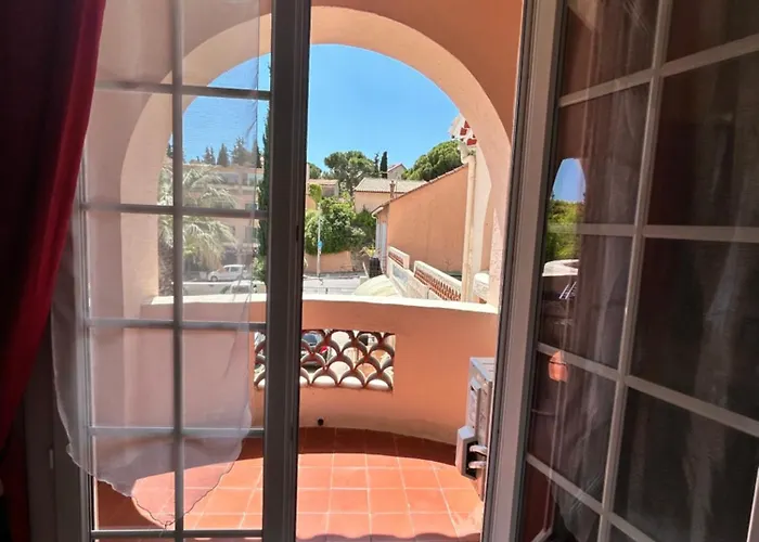 Avec Grand Balcon- De Caractere * Bandol